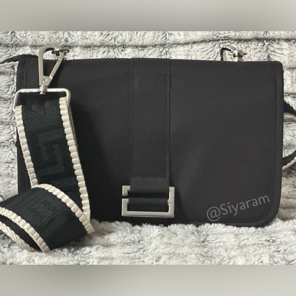 Givenchy crossbody bag - Picture 6 of 10